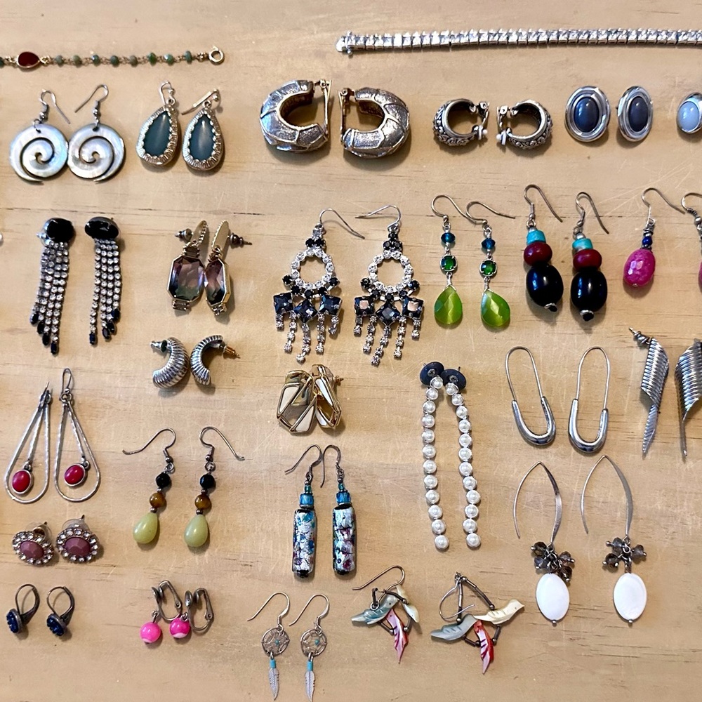 Vintage 40 Pieces Jewelry Lot SIGNED Monet Trifari, Lolo Frost, J Crew and more
